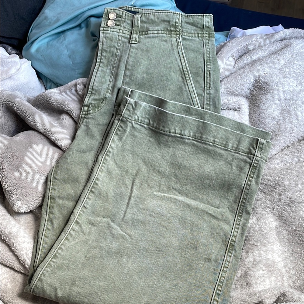 High-Rise Wide-Leg Crop Green Gap Jeans